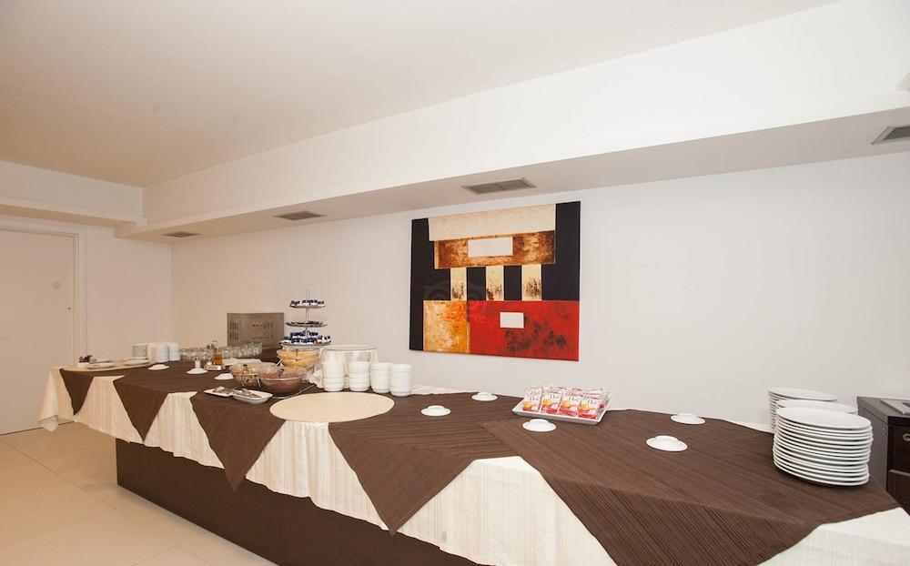 רומא All Ways Garden Hotel & Leisure מראה חיצוני תמונה