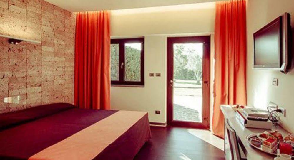 רומא All Ways Garden Hotel & Leisure מראה חיצוני תמונה
